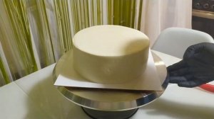 Как покрыть торт крем чизом и  легко и быстро сделать шоколадные подтёки.