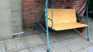 Ремонт сидения садовых качелей