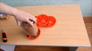 Кормушка для птицы под банку