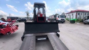 Отгрузка трактора Уралец 254 с отвалом Прогресс