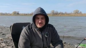 СЕКРЕТЫ РЫБАЛКИ на ФИДЕР по ХОЛОДНОЙ ВОДЕ!как поймать леща и карася на фидер в октябре