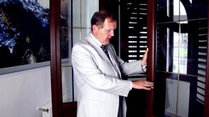 Входные двери из профилей VEKA со штульпом