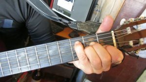 Аккорды и бой Полчаса до атаки(шестиструнка)