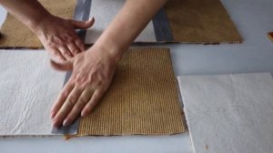 Не выкидывайте старые ковры. Нарежьте их на квадраты и используйте повторно с умом