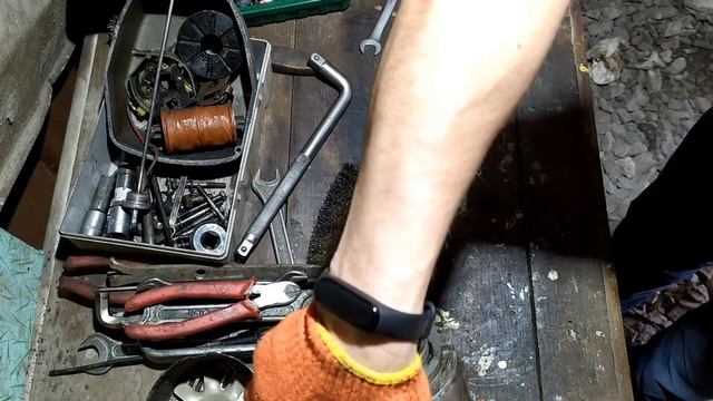 Днепр МТ 10-36. Ремонт генератора Г-424 (разборка). смотреть онлайн