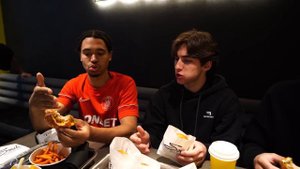 БУРГЕРЫ СУБО: САМЫЕ МАЛЕНЬКИЕ БУРГЕРЫ/ПОЛНЫЙ ПРОВАЛ?