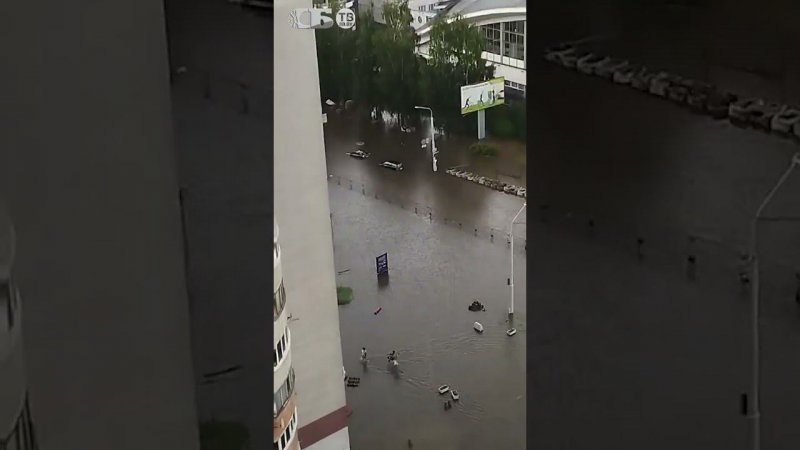 ☔️ Минск затоплен! Плавающие машины и пробки в центре столицы из-за сильного ливня!