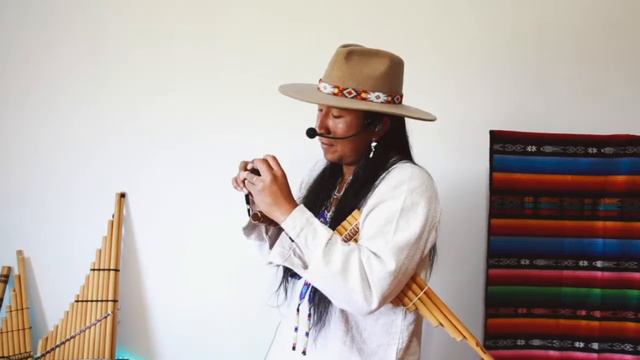 Native Music from Ecuador  - Pan Flute Zampoña Quena AtipakChristian