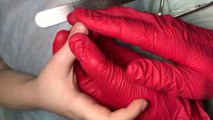 Как правильно стричь ногти детям??❗️