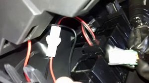 Установка 2 Usb Розетки В Штатное Место, Nissan Qashqai J11.mp4