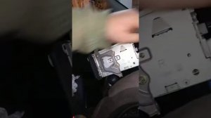 Не работает колонка водительской двери Тойота wish ч.1
