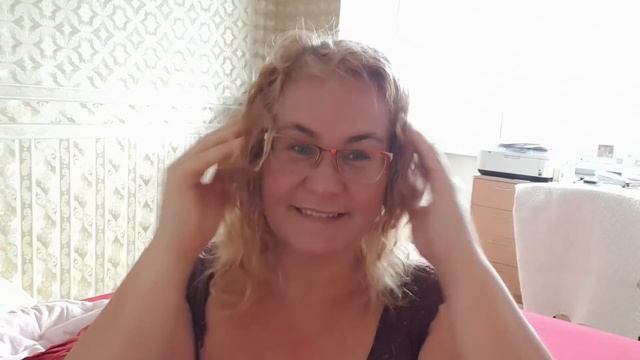 Жизнь в Эстонии.Влог простой семьи из Таллинна.Маска для лица.Смешные коты.Рецепт тонких блинов.Вло