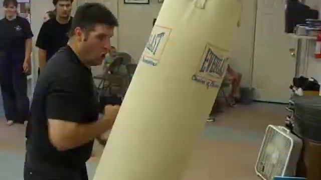 Stronghold Martial Arts-self defense and bag work-Joanne, Brett and Brad смотреть онлайн