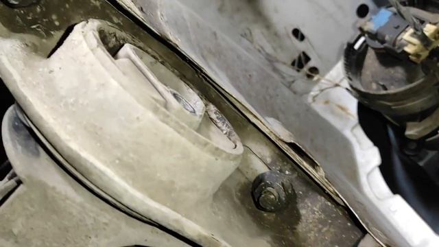 Замена ремня генератора Лада Гранта с кондиционером
