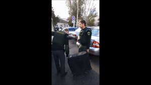 Водитель - ХАМ - инкассатор Сбербанка в Анапе.