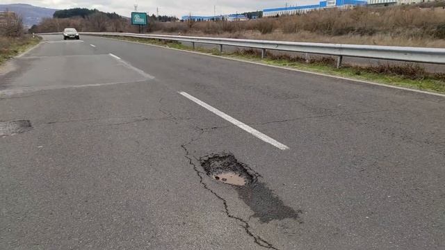 Най-скъпият и най-некачествен път у нас отново се нуждае от ремонт смотреть онлайн