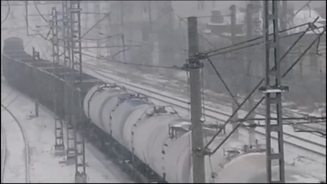 Грузовой поезд 10 смотреть онлайн