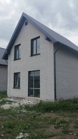 Достраиваются 11 кирпичных домов 102 кв.м. Газ, вода центральная. Современный коттеджный поселок