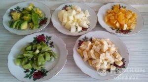 Фруктовый салат со снежком