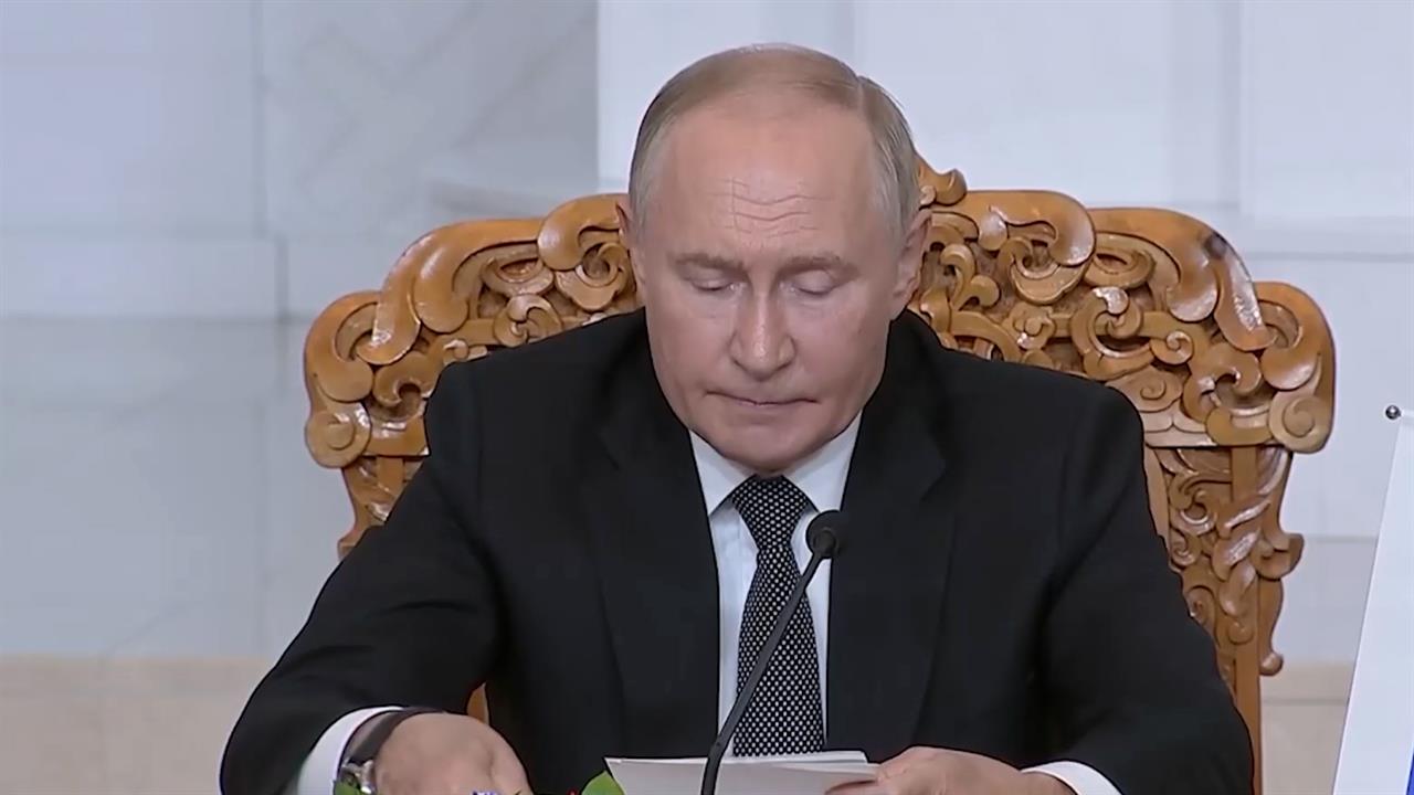 Путин: Монголия и Россия ведут расчеты в альтернативных доллару и евро валютах