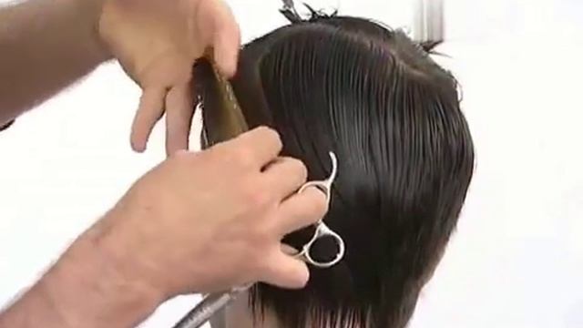 Современная мужская стрижка Modern mens haircut