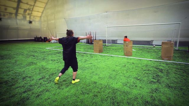 СПРЯЧЬСЯ в ВЕРНУЮ КОРОБКУ чтобы ВЫЖИТЬ на ПОЛЕ!  GENA MILLER вышибает ЛАКЕРА