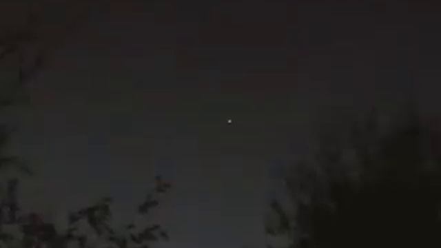 Летающая ТАРЕЛКА над ст.Северской.mpg смотреть онлайн