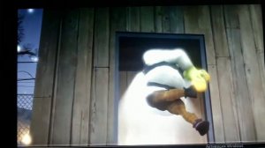 Шрек играет на саксофоне без рук и ног(как это!?)