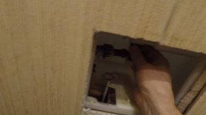 Как снять панель системы инсталляции для унитаза и клапан подачи воды.