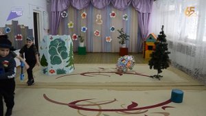 Театральная постановка «Красная шапочка на новый лад»,  Общеобразовательная школа № 13