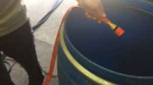 1 этап. Разводим пенный порошок Dr. Party Dance