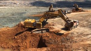 Caterpillar Excavators 6015B - 385C And Liebherr 976 Loading Trucks - Sotiriadis/Labrianidis Mining