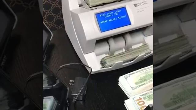 Счетная машинка!Звук для расслабления души))Сколько тут денег ?#Деньги#Доллары смотреть онлайн