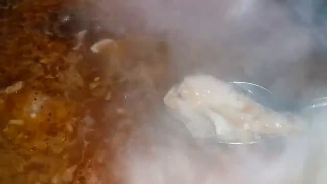 ГУЛЯШ ИЗ КУРИЦЫ ))  ПРОСТО, БЫСТРО, ВКУСНО ! ))