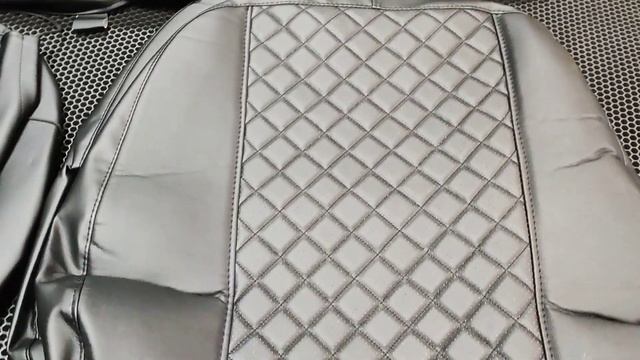 Чехлы на сиденья Audi 80 B3 1986-1991 седан, Экокожа, черная, отстрочка РОМБ смотреть онлайн