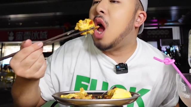 越辣越馋！炭火味十足贵州烤鲜鸡一口上头！ смотреть онлайн