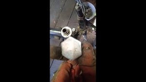 Восстановление мотоцикла ИЖ ставим вилку на подшипники мотоконичка.mpg