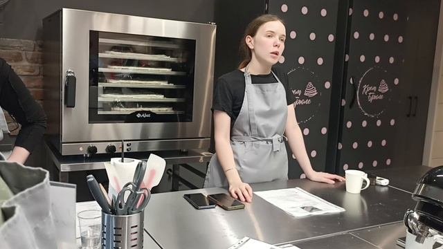 Весенние сельхозработы, концерт и меренговый рулет