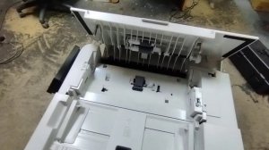 Canon mf 443dw при копировании и сканировании берет по несколько листов