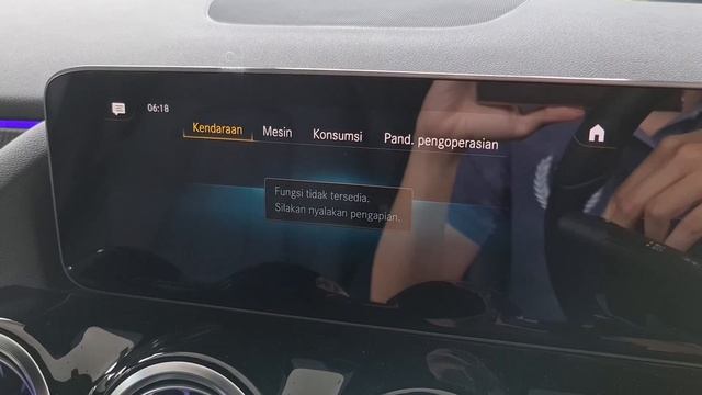 Walkaround Mercedes-Benz GLA 200 Progressive [H247] - Indonesia