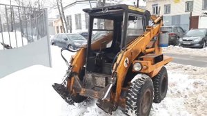 Погрузчик UNC 060 почему гнутся штоки.