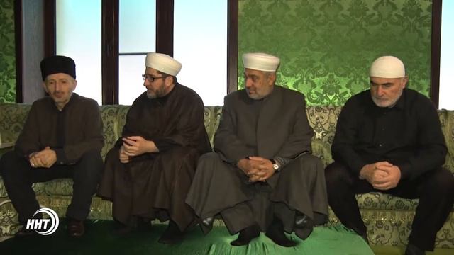 Муфтий РД шейх Ахмад Афанди принял делегацию из Сирии и Чечни смотреть онлайн
