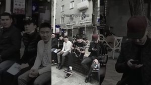 Я родился ночью под забором. казахская версия