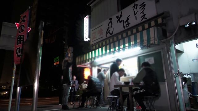 東京何故こんな時間に大繁盛深夜にしか開かない深夜立ち食い食堂の謎