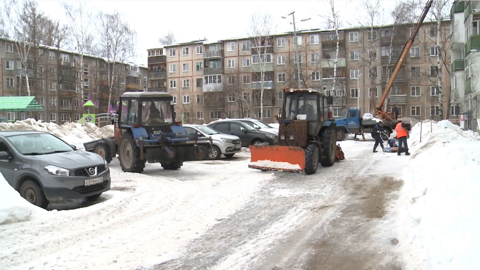 В Ярославле применили комплексный подход к уборке территории