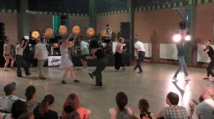 ESL 2022 - Démo LINDY HOP 2 - Débutants 2021-2022