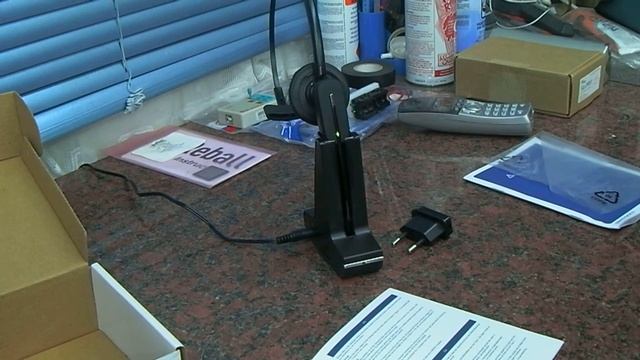 Plantronics C565 Wireless Headset смотреть онлайн