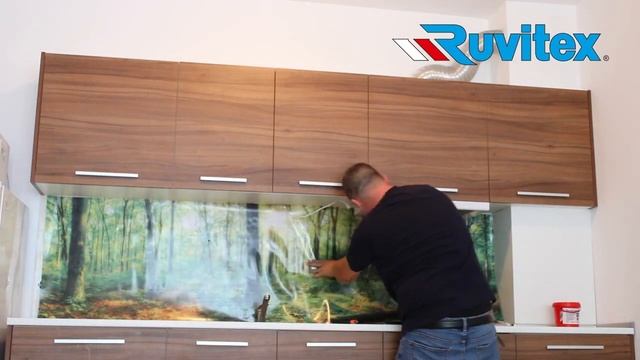 Монтаж фартуков для кухни Ruvitex