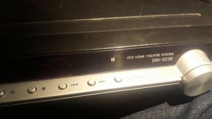 SONY dvd home theatre system DAV-DZ30