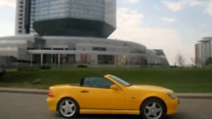Mercedes жёлтый кабриолет прокат в Минске.  Прокат желтого родстера